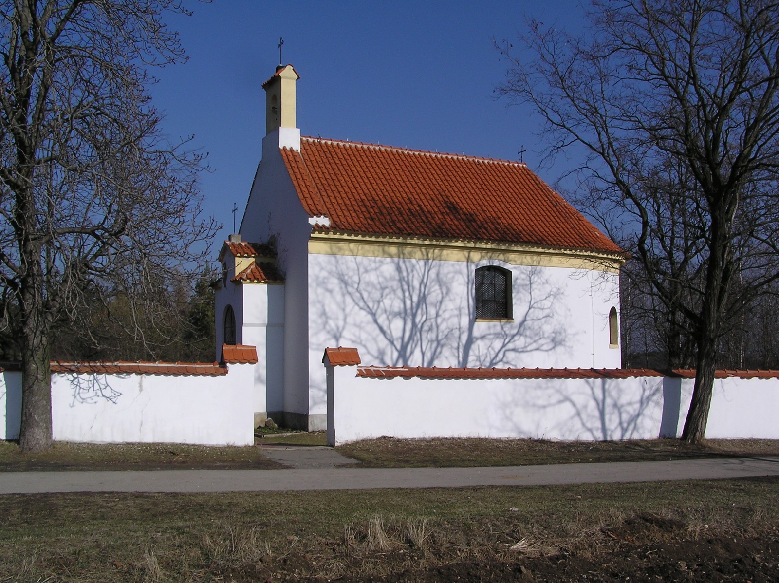 Suchdolská kaple nyní Suchdolská kaplička nyní